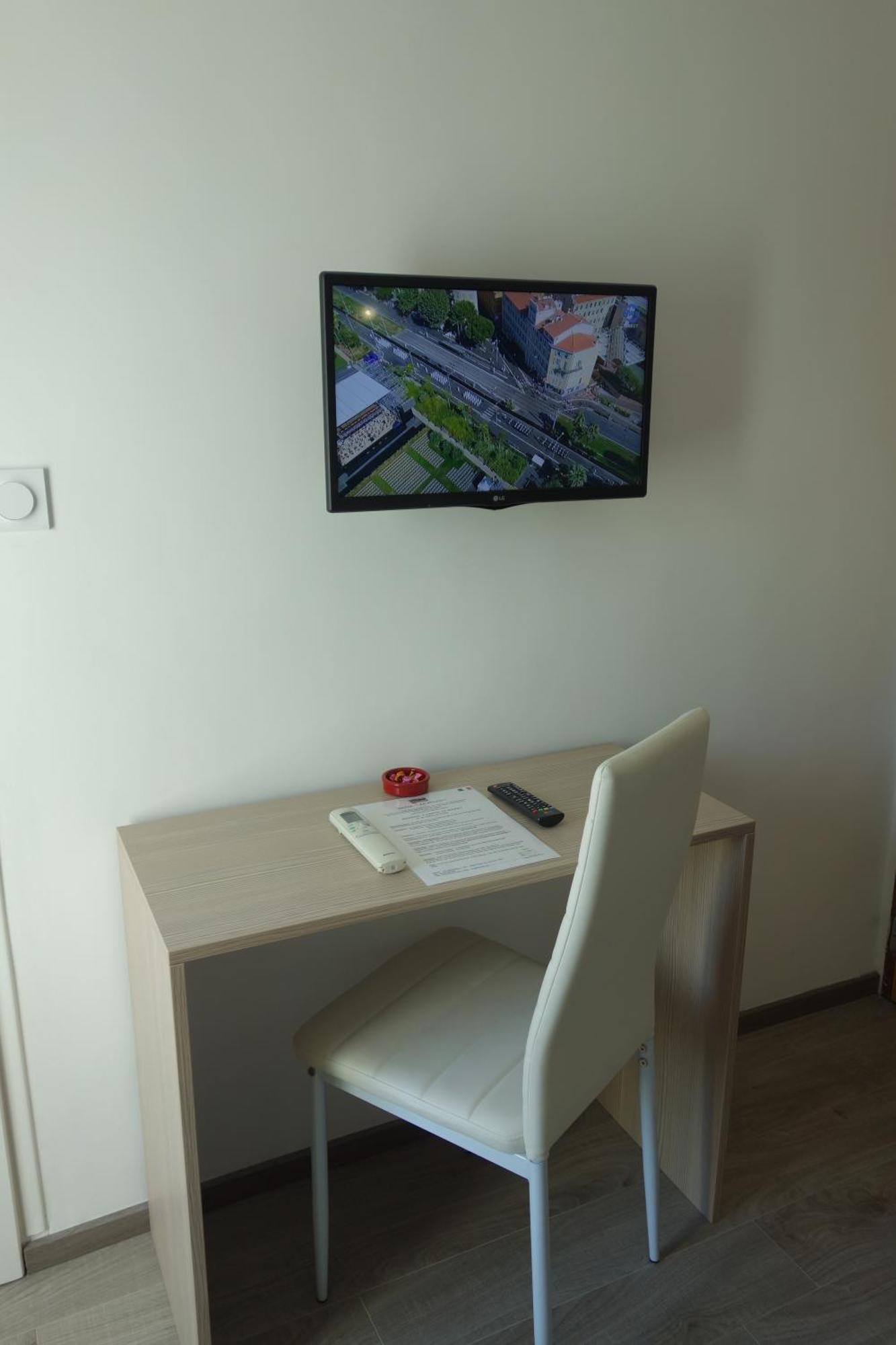 Hotel Le Prejoly Saint-Vallier-de-Thiey Pokoj fotografie
