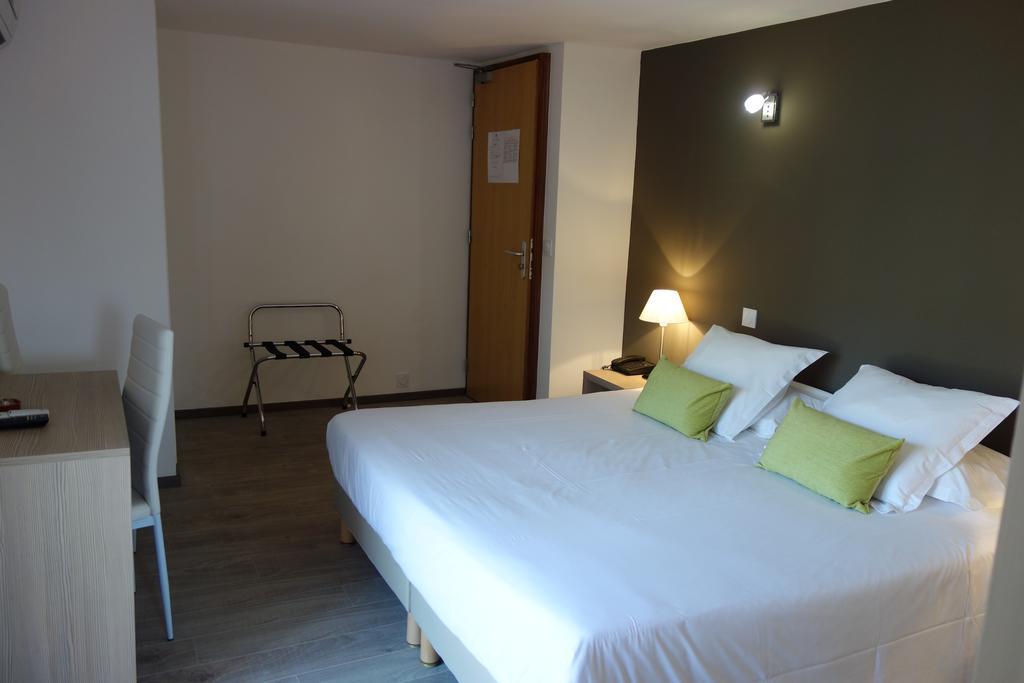 Hotel Le Prejoly Saint-Vallier-de-Thiey Exteriér fotografie
